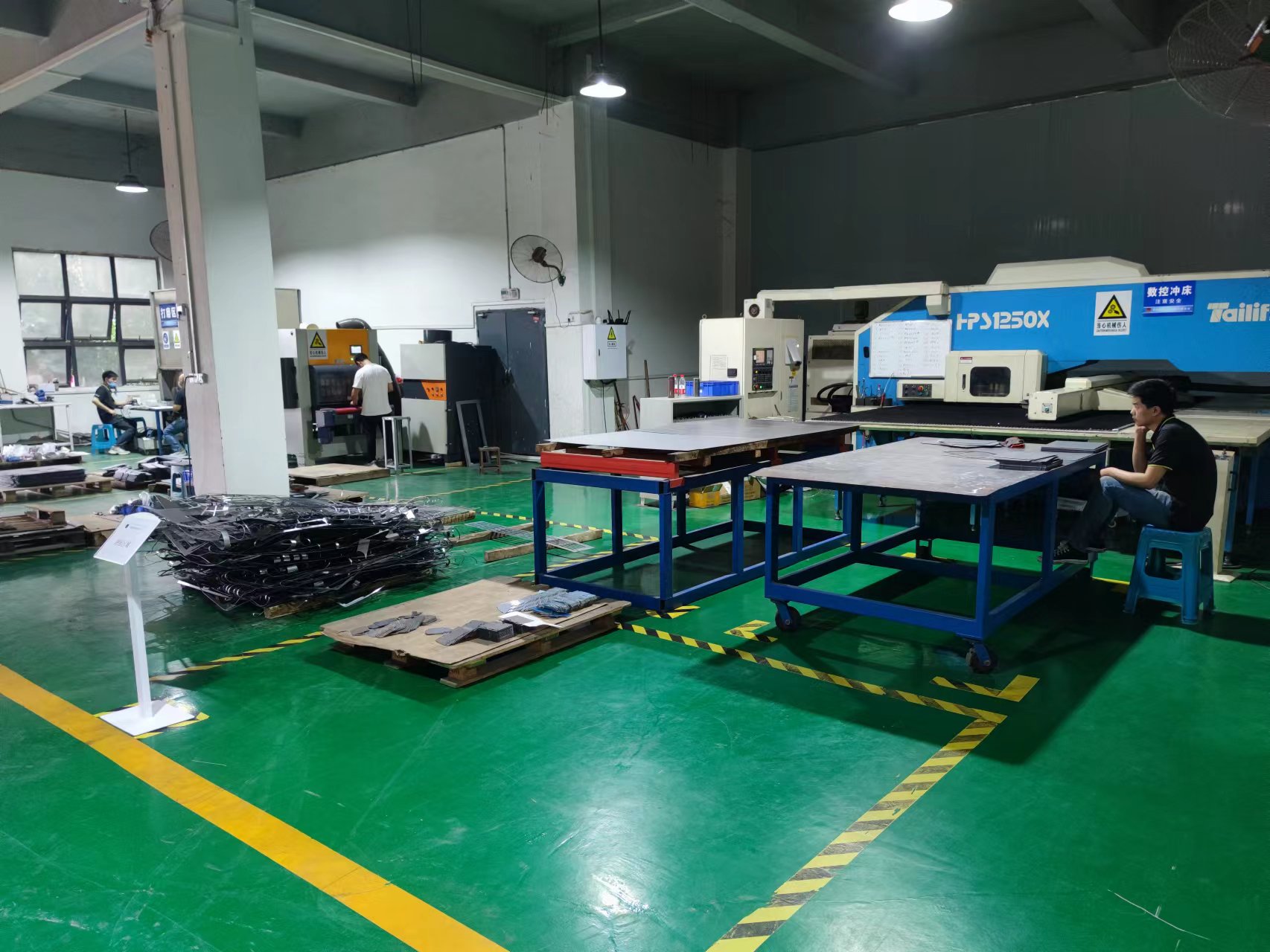 精密鈑金車間整理，整頓，全面推行7S標(biāo)準(zhǔn)化建設(shè)